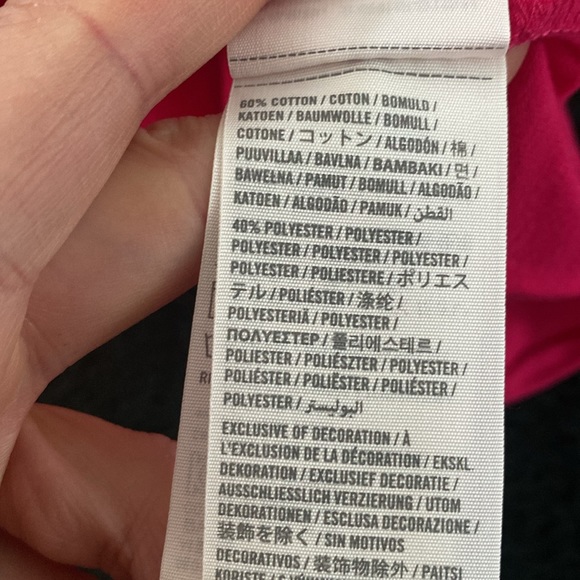 Hollister Fuchsia top size S - Picture 6 of 6